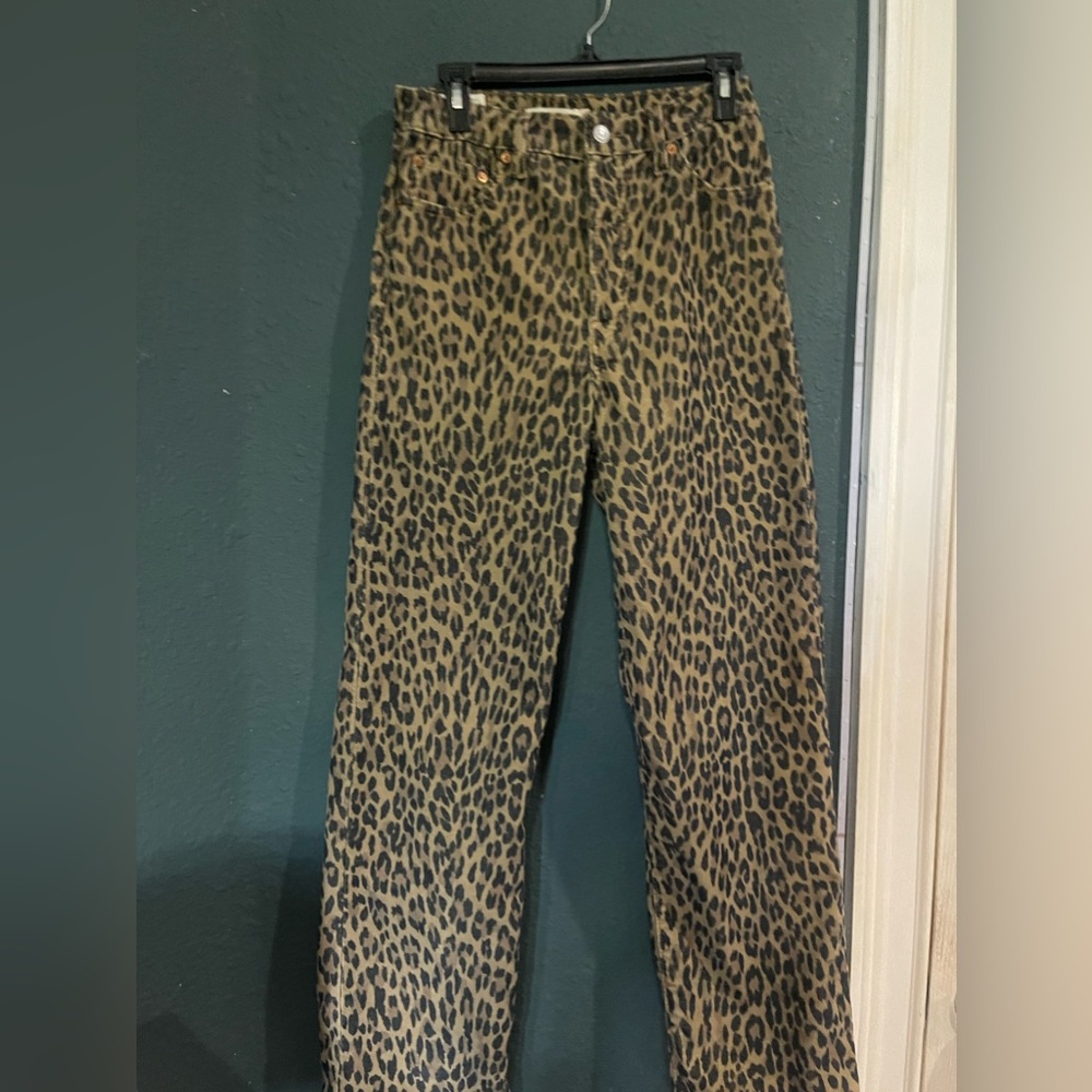 COPY - Cheetah/leopard print, levis ribcage